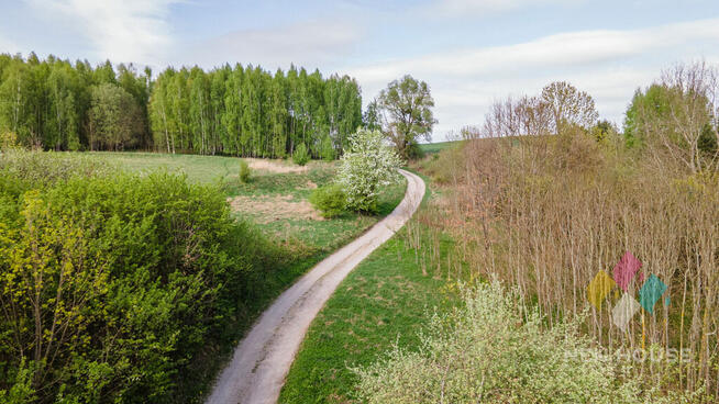 Działka na wzgórzu z widokiem na jezioro