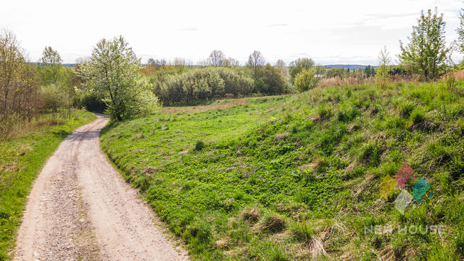 Działka na wzgórzu z widokiem na jezioro