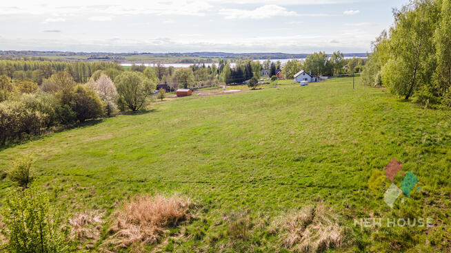 Działka na wzgórzu z widokiem na jezioro