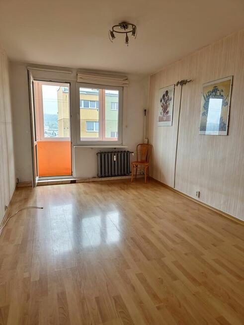 Trzypokojowe mieszkanie z widokiem - podzamcze