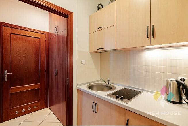 Lokal na sprzedaż Centrum 70 m2, 1 piętro, winda