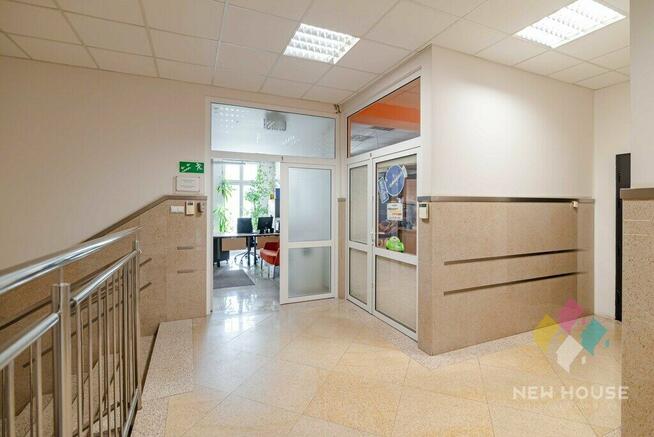 Lokal na sprzedaż Centrum 70 m2, 1 piętro, winda