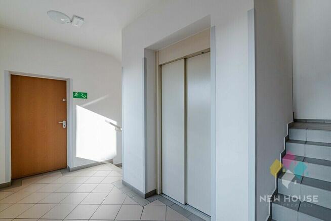 Lokal na sprzedaż Centrum 70 m2, 1 piętro, winda