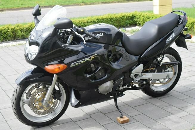 Suzuki GSX F oryginalny bardzo ładny stan, z DE, 35kW na kat. A2**