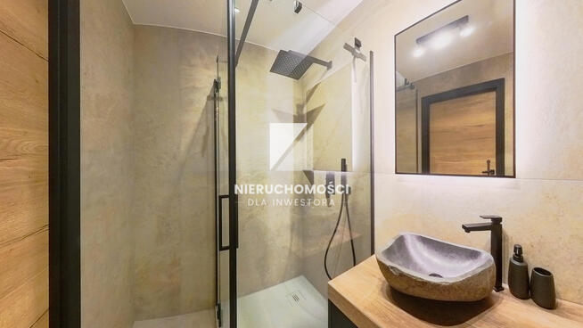 Apartament z widokiem na rzekę w Dziwnowie, balkon