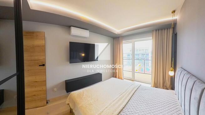 Apartament z widokiem na rzekę w Dziwnowie, balkon