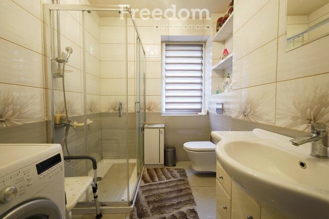 Dom wolnostojący w atrakcyjnej okolicy