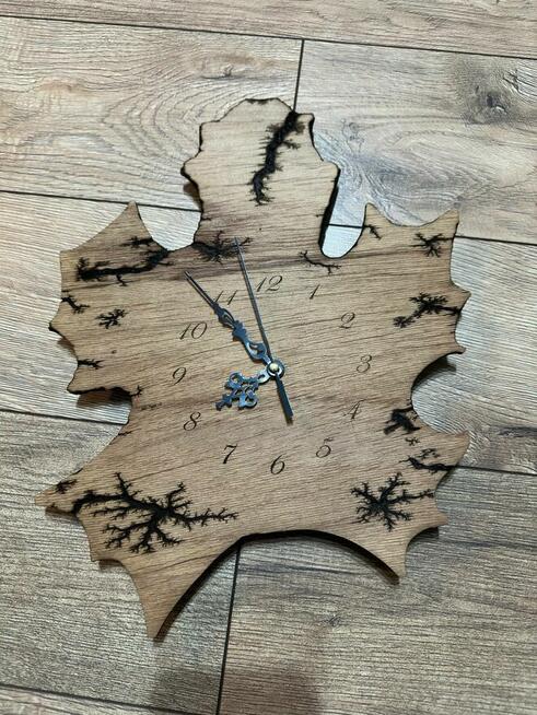 Drewniany zegar