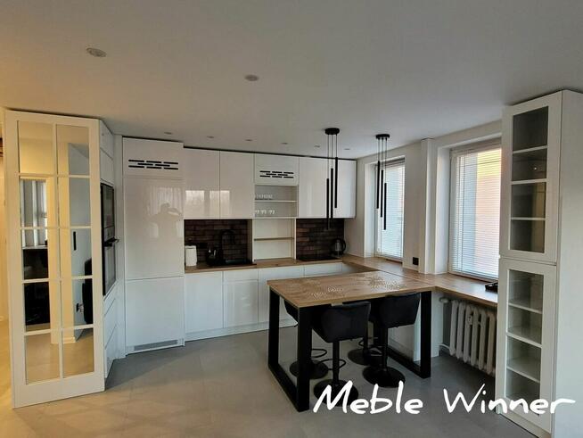 Meble na wymiar, montaż mebli