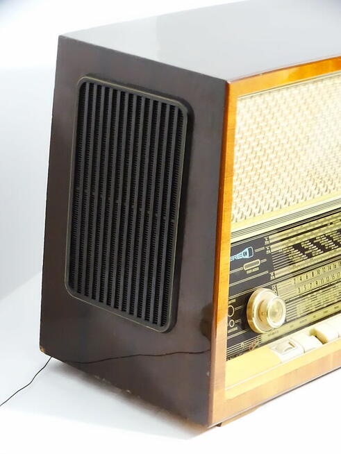 Vollstereo 609W EM84 klasyczny odbiornik radiowy produkowany