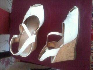 buty letnie na koturnach