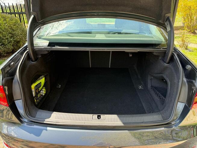 Audi A4B9 2018r 2.0T S-line ultra