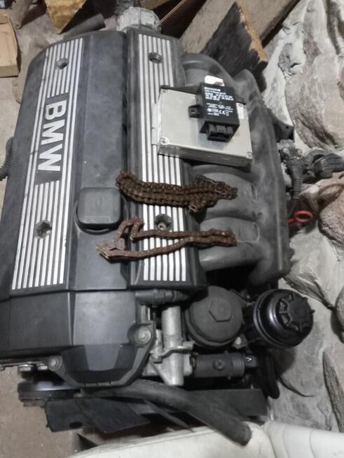 Sprzedam silnik BMW wraz z osprzętem