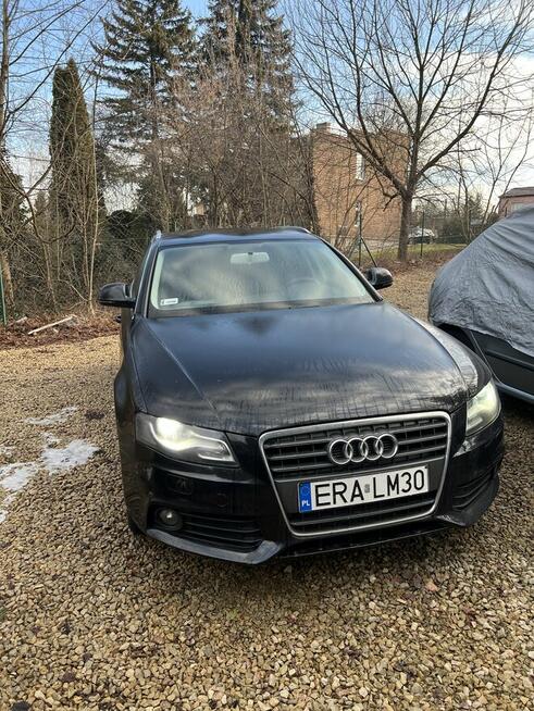 SMU sprzeda samochód osobowy marki Audi A4
