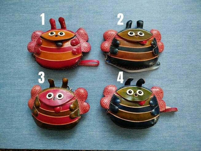 Skórzane portfele / etui w kształcie pszczółek