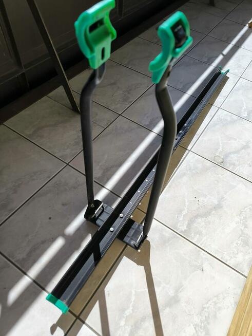 Bagażnik na rower dachowy stalowy / uchwyt rowerowy.