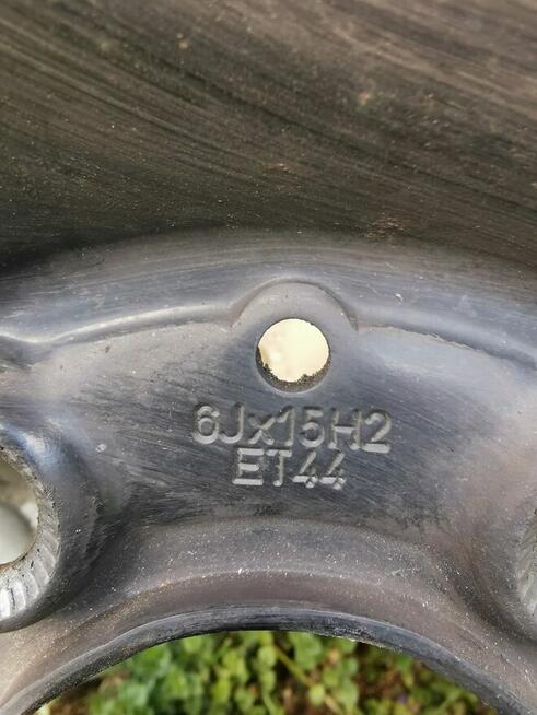 Felgi stalowe do mercedesa z oponami zimowymi w169