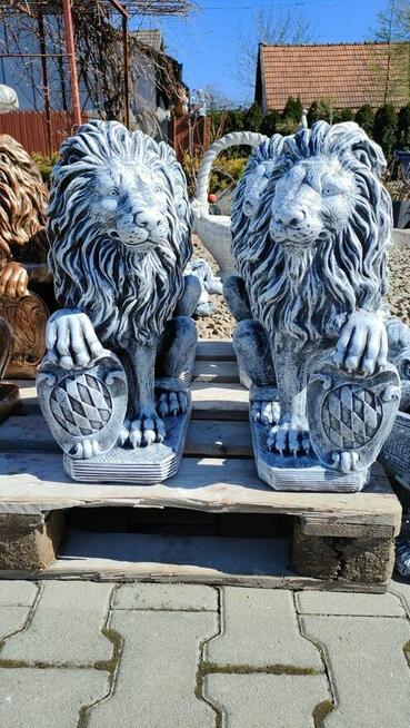 Lwy betonowe lew betonowy na slupki ogrodzenie 53cm