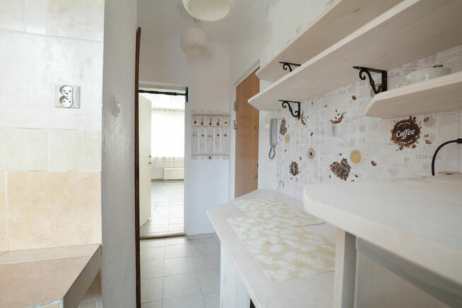 Lokal użytkowo-mieszkalny na Wynajem – 65 m²