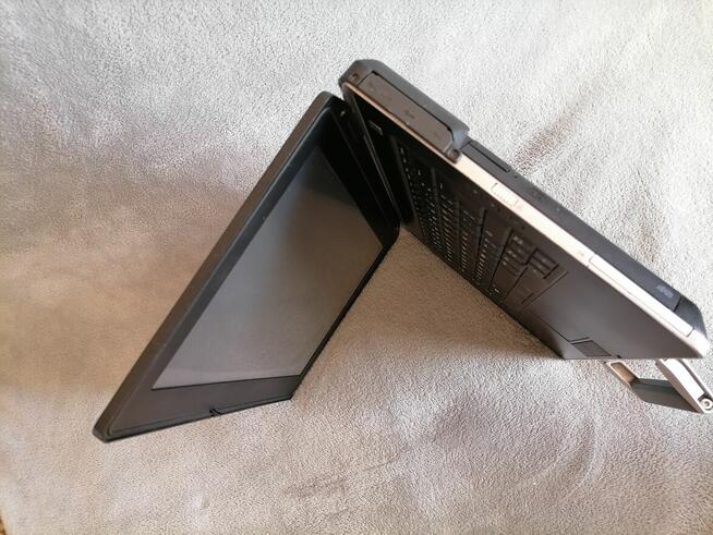 PANCERNY DELL ATG DO DIAG COR i5 DOTYK WIN 10 8GB 128GB SSD