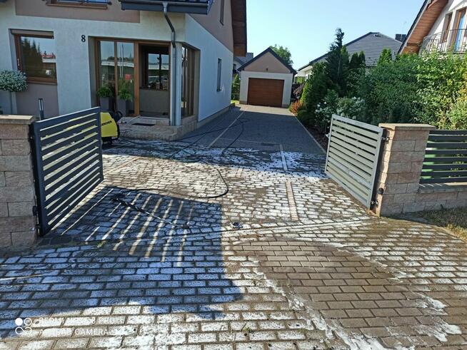 Mycie kostki brukowej