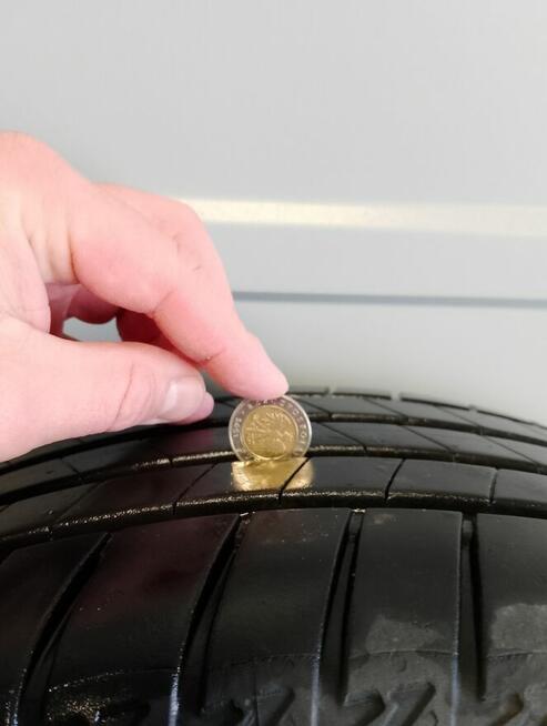 Sprzedam opony i felgi