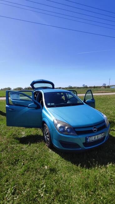Opel Astra H 1.6 105 KM Benzyna | 2004 | 220 239 km | Błękit