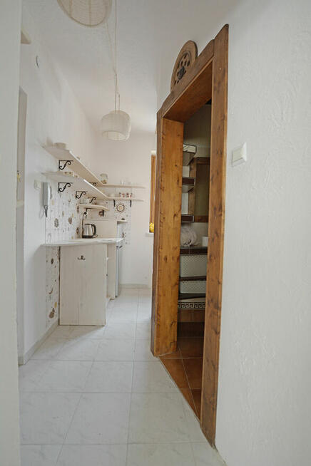 Lokal użytkowo-mieszkalny na Wynajem – 65 m²