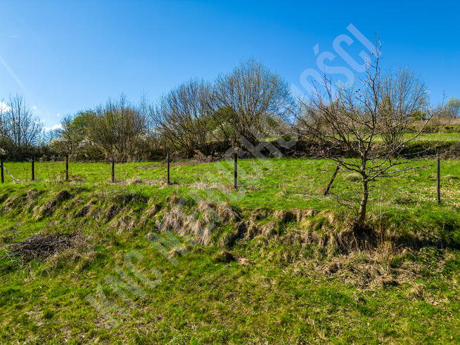 Słoneczna i widokowa działka w Budzowie