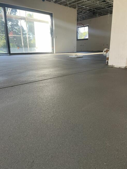 Ciepła wylewka styropianowa granulat styropianowy ARTI