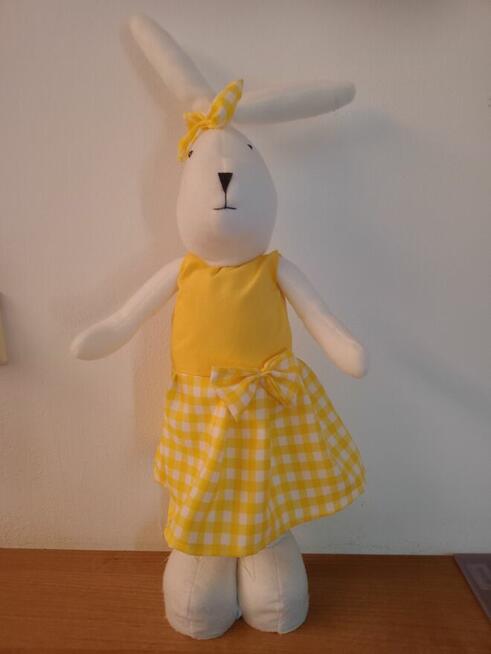 Miły Sympatyczny Całkiem Normalny