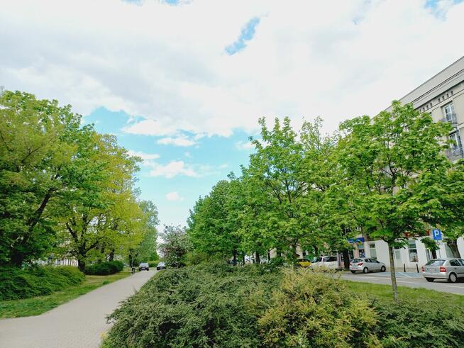 2 pokoje z miejscem parkingowym obok metra Stare Bielany