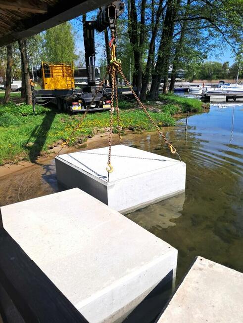 Pływaki siatkobetonowe na pomosty pływak