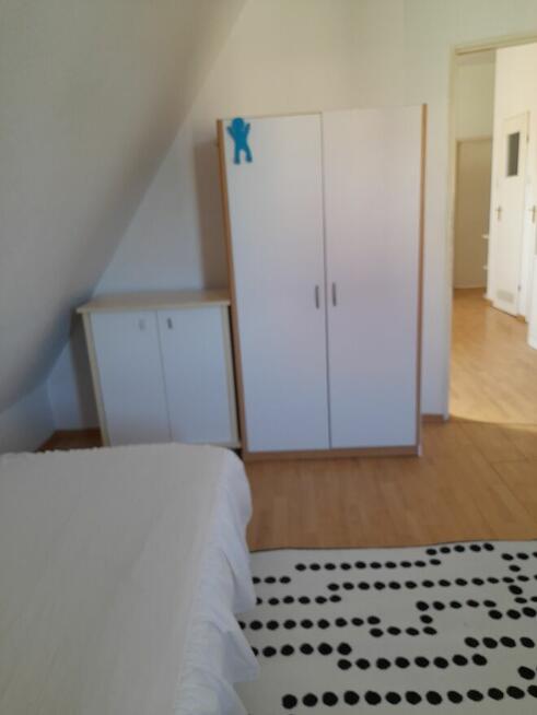 Pokoje do wynajęcia, jednoosobowe, dla kobiet.