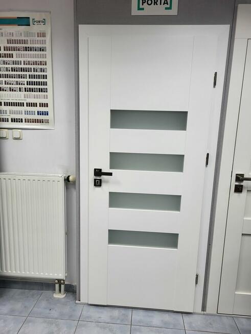 Drzwi wewnętrzne przylgowe komplet z futryną