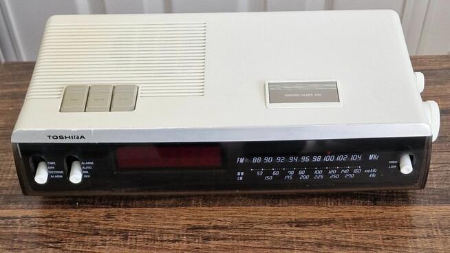 Radio-budzik Toshiba CR1000L
