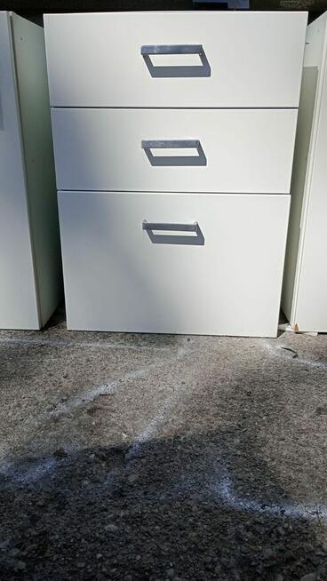 Szafka kuchenna biała stojąca wisząca szafki kuchenne meble