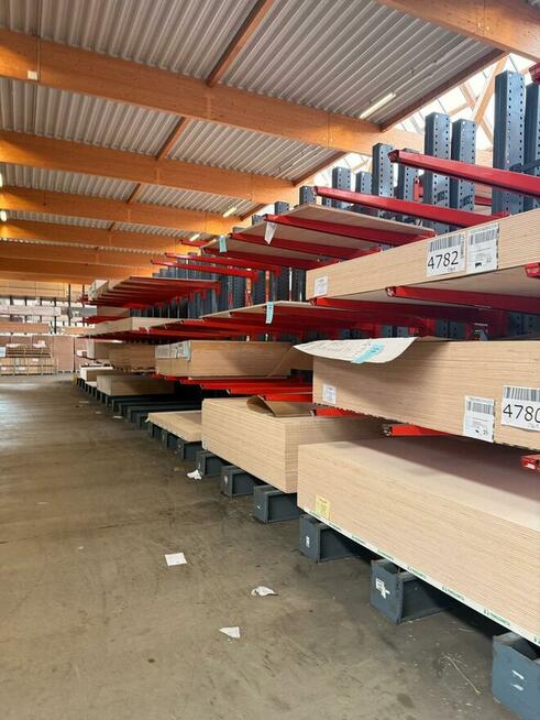 Regały magazynowe wspornikowe na płytę meblową i budowlaną