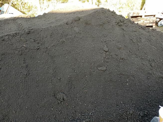 Czarnoziem na tony, ziemia ogrodowa czarna