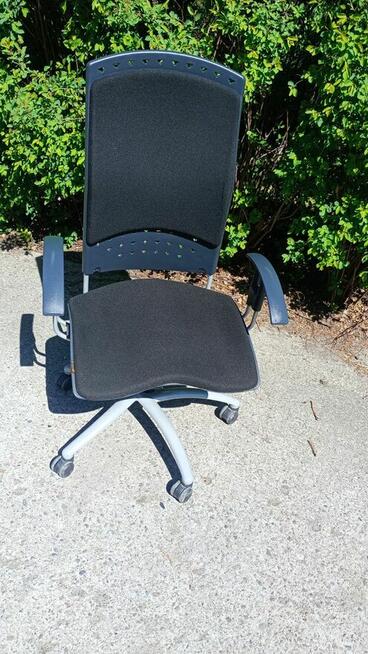 Fotel biurowy obrotowy SITAG REALITY czarny dostępne 100 szt