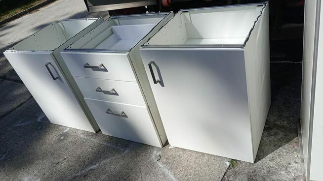 Szafka kuchenna biała stojąca wisząca szafki kuchenne meble