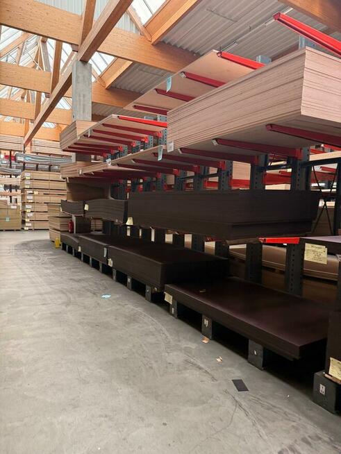 Regały magazynowe wspornikowe na płytę meblową i budowlaną