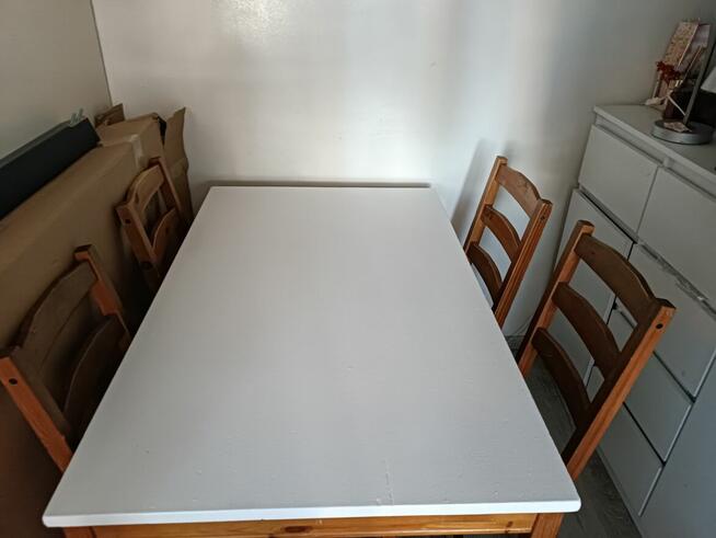 Stół Ikea z 4 krzesłami