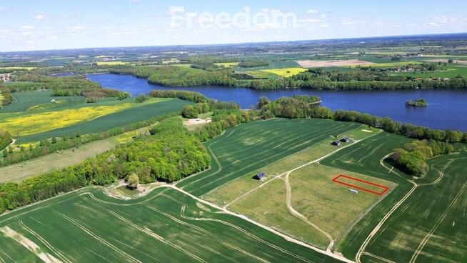 Działka z dostępem do jeziora z warunkami zabudowy