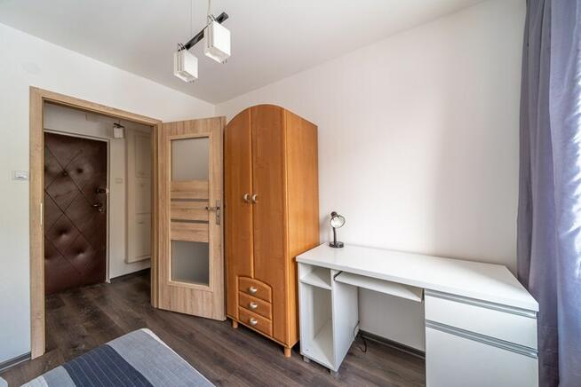 Rozkładowe 2 pokoje +internet- Sobieskiego 26A