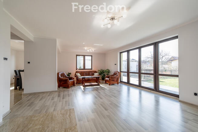 Dom dla rodziny w spokojnej dzielnicy