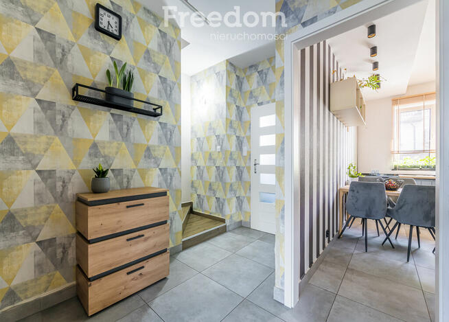 Dom z garażem w bryle budynku, 5 pokoi!