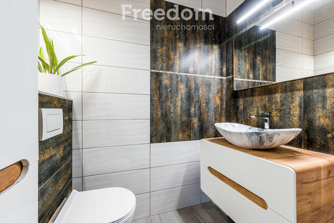 Dom z garażem w bryle budynku, 5 pokoi!