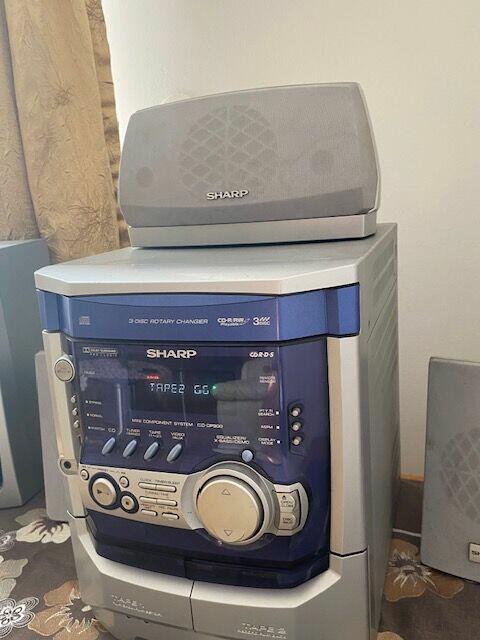 Wieża Sharp CP-DC9 plus 5 głosników