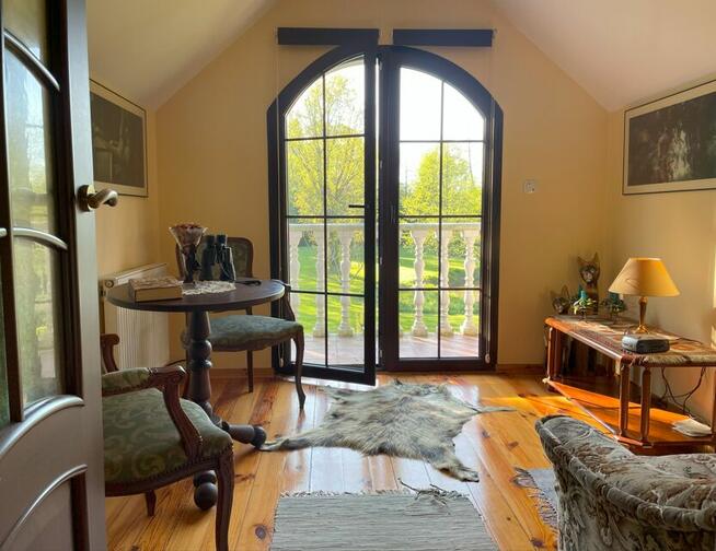 Posiadłość ponad 4 ha z domem, lasem i zbiornikiem wodnym